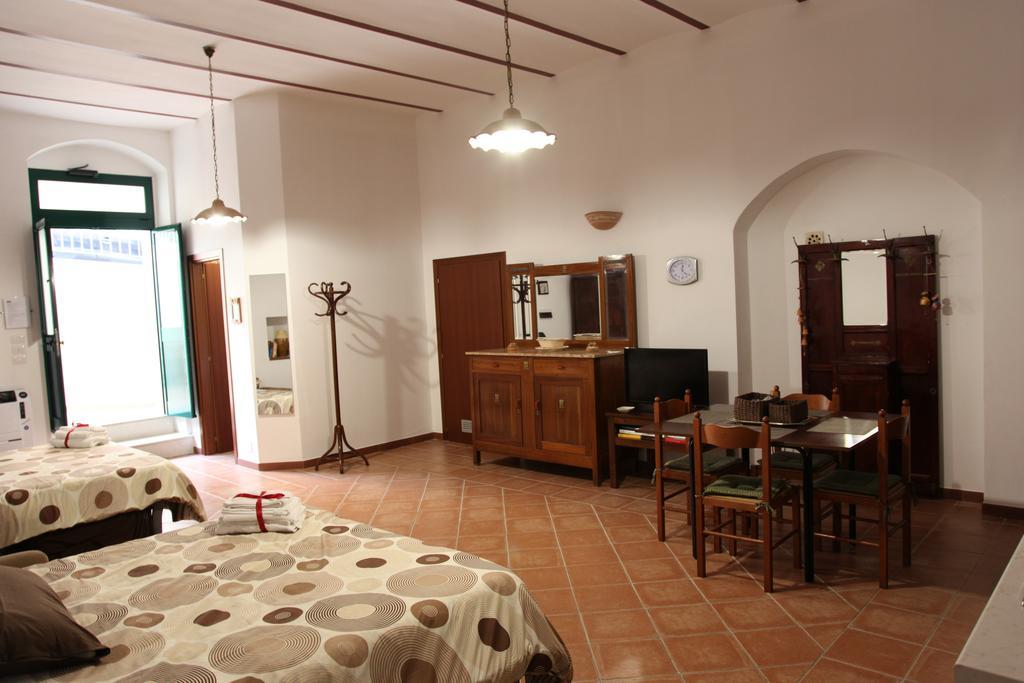 In Centro Holiday Home Matera Exterior photo